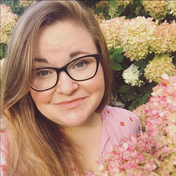 Meet your Posher, Kelsie - Picture 1 of 1